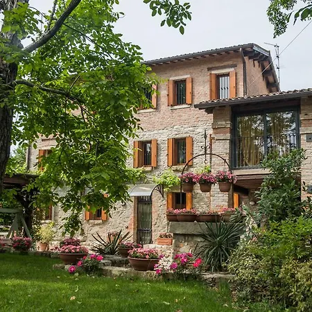 Aiceltis Bed & Breakfast 4*